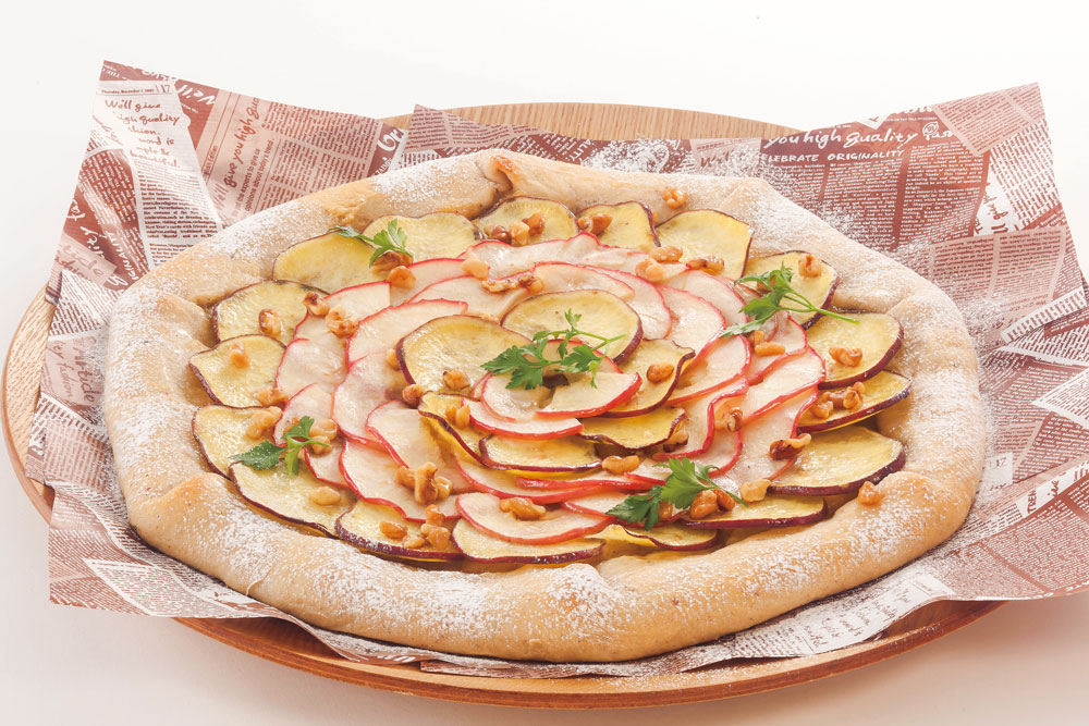 おいもとりんごのデザートピッツァのレシピ ティータイムは焼きたての ピッツァでおもてなし おいも美腸研究所
